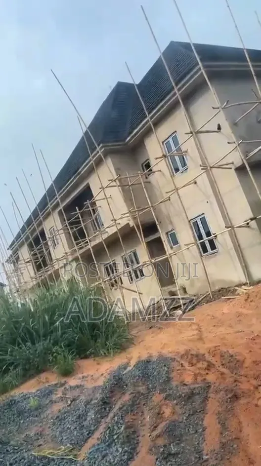 3bdrm Block of Flats in Heritage Estate, Enugu for sale in Enugu