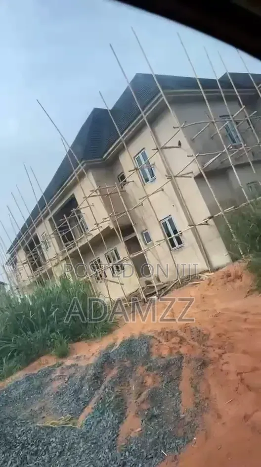 3bdrm Block of Flats in Heritage Estate, Enugu for sale in Enugu
