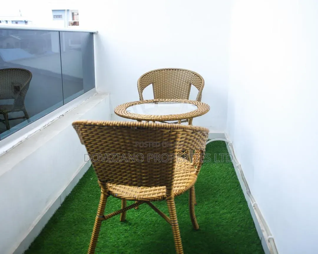 Furnished 4bdrm Duplex in Chevron for rent in Chevron