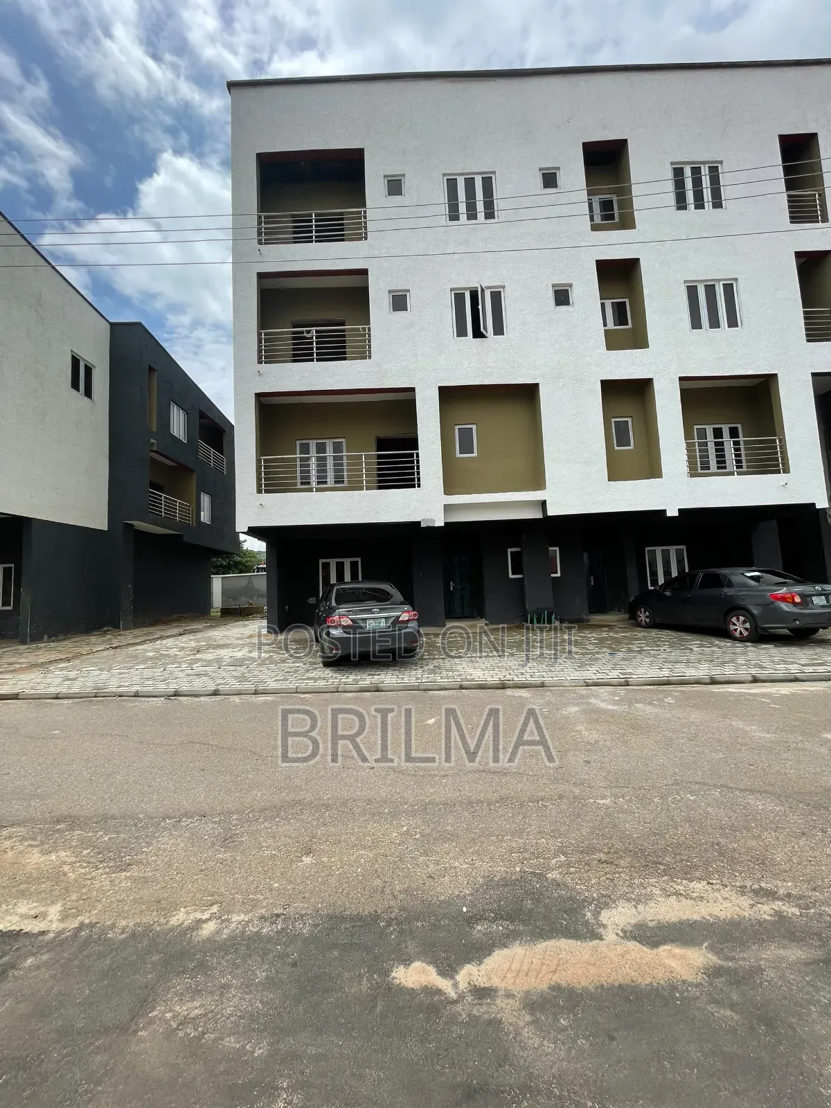 4bdrm Duplex in Katampe Extension for sale in Katampe Extension