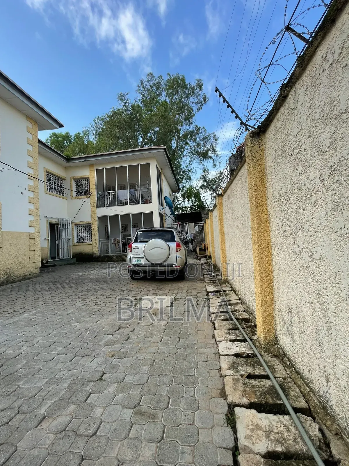 6bdrm Block of Flats in Zone 6 / Wuse for sale in Zone 6 / Wuse