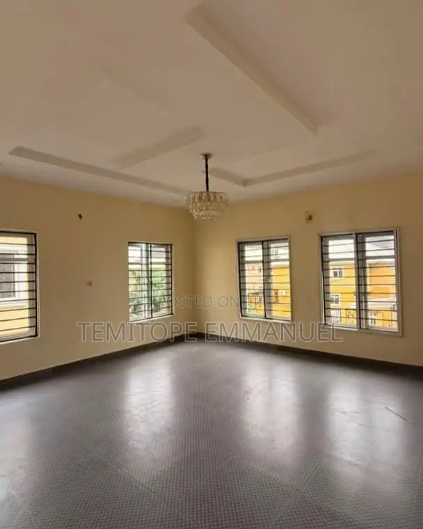 Furnished 5bdrm Duplex in Ikota for rent in Ikota