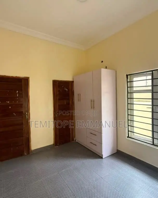 Furnished 5bdrm Duplex in Ikota for rent in Ikota