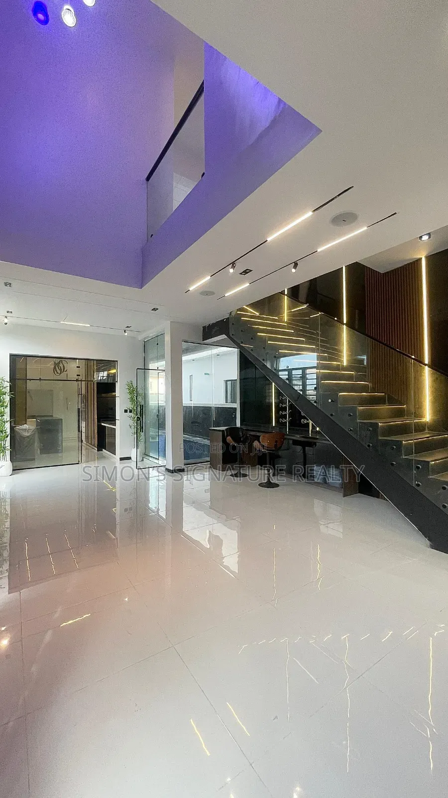 5bdrm Duplex in Ologolo for sale in Ologolo