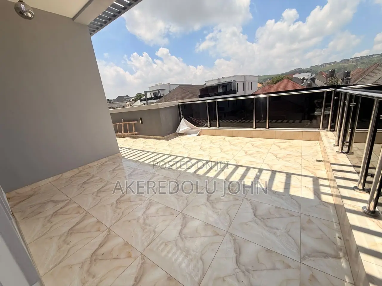 5bdrm Duplex in Apo Resettlement for sale in Apo Resettlement