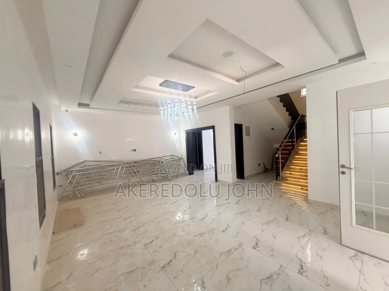 5bdrm Duplex in Apo Resettlement for sale in Apo Resettlement