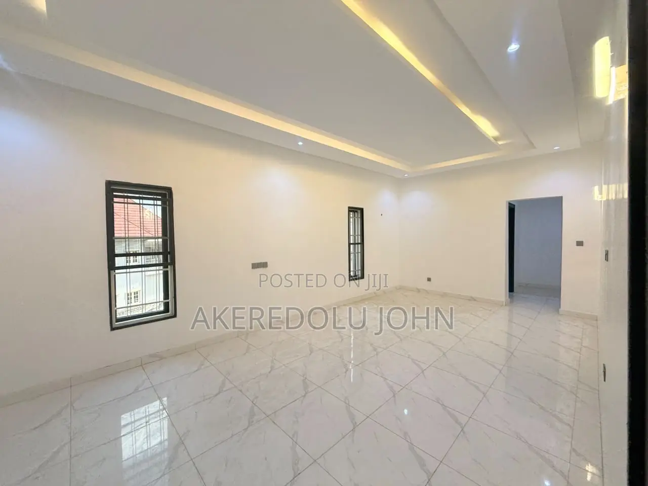 5bdrm Duplex in Apo Resettlement for sale in Apo Resettlement