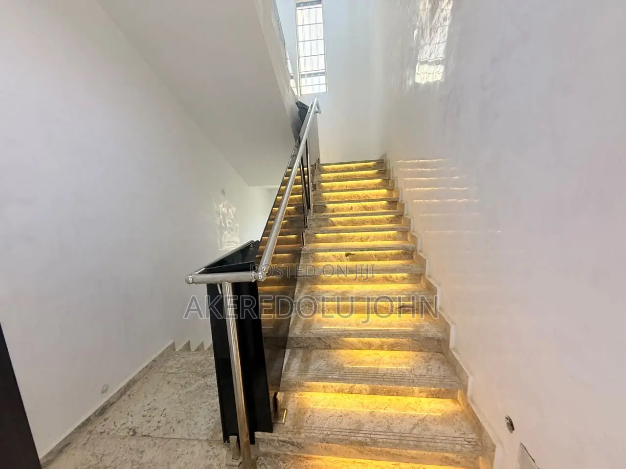5bdrm Duplex in Apo Resettlement for sale in Apo Resettlement