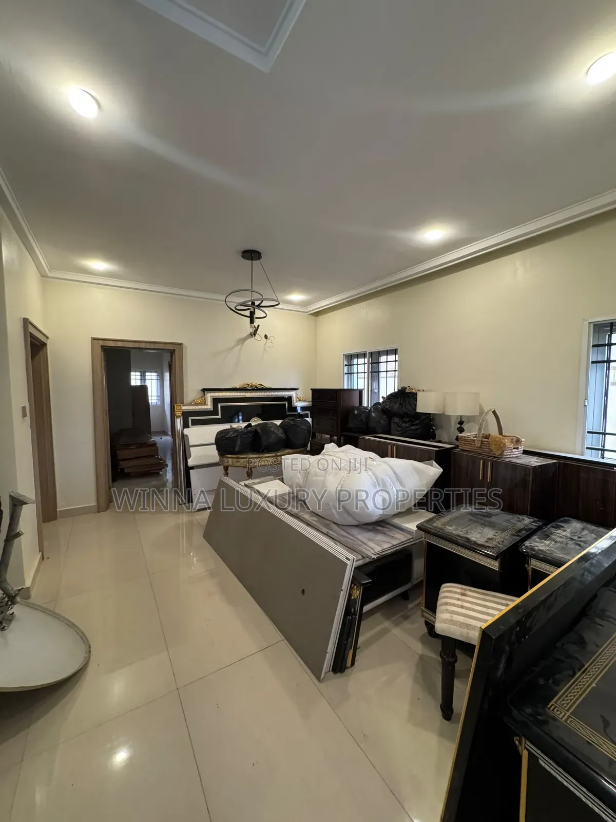 6bdrm Duplex in Life Camp for sale in Life Camp