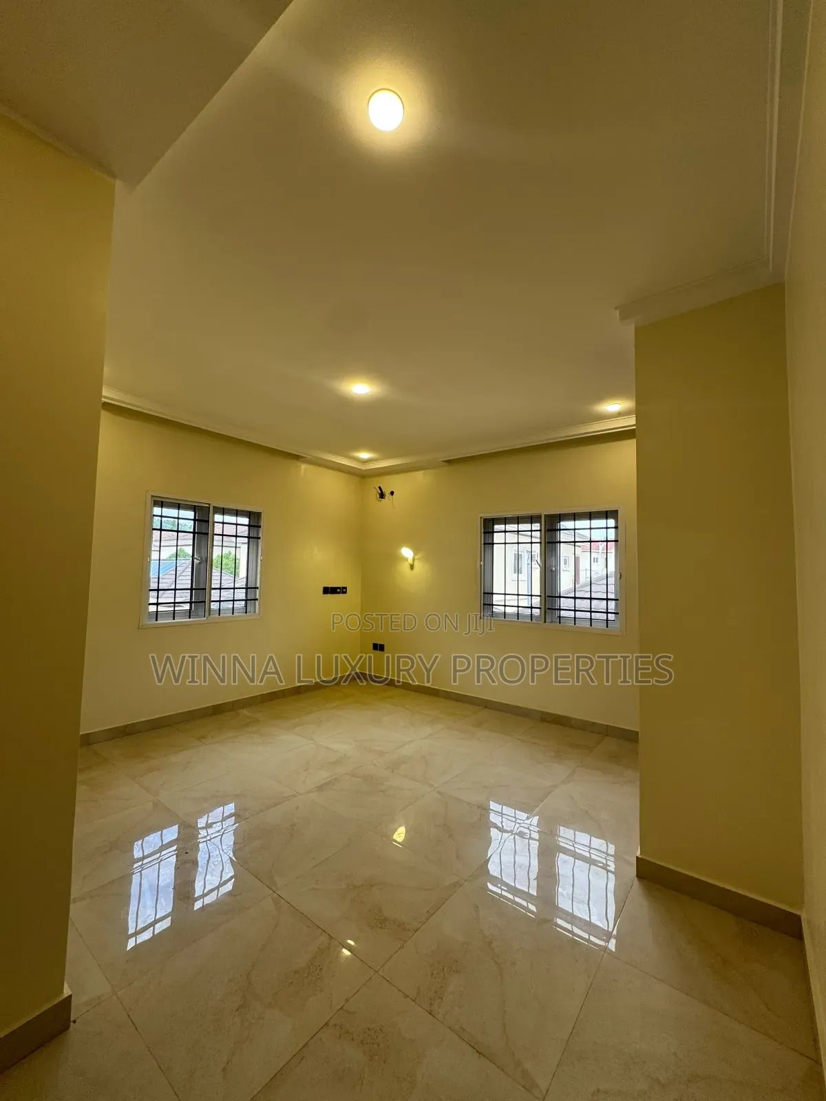 6bdrm Duplex in Life Camp for sale in Life Camp