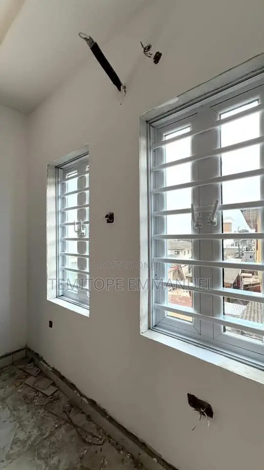 Furnished 3bdrm Apartment in Opebi for sale in Opebi