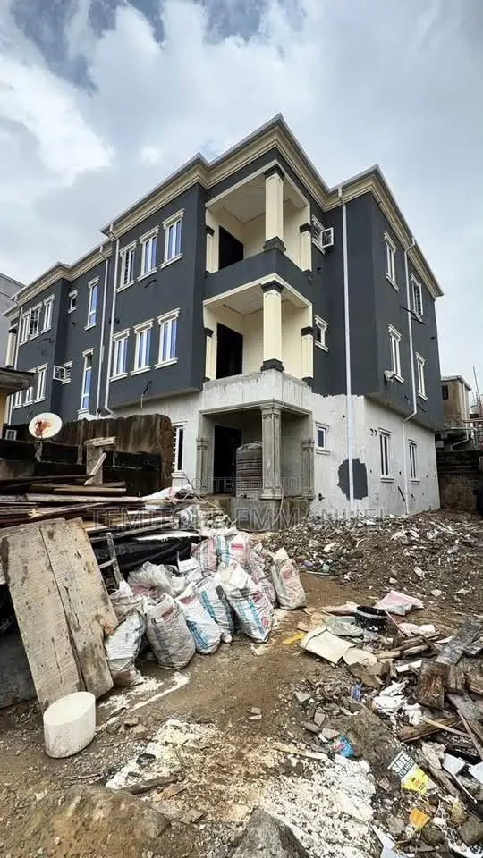 Furnished 3bdrm Apartment in Opebi for sale in Opebi