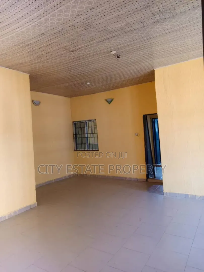 2bdrm Block of Flats in City Estate, Rukpokwu for rent in Rukpokwu