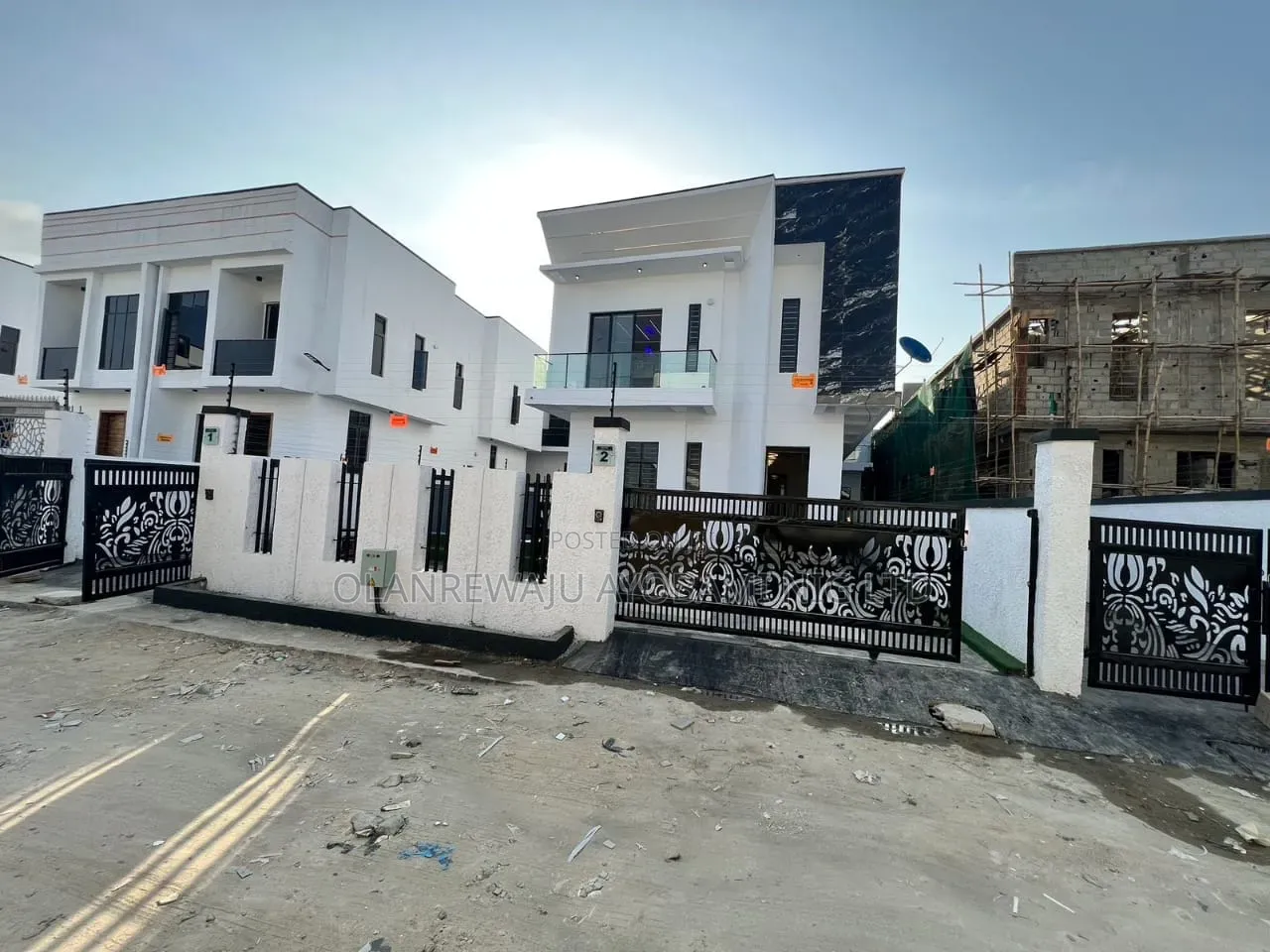 7bdrm Apartment in Lekki Phase 2 for sale in Lekki Phase 2