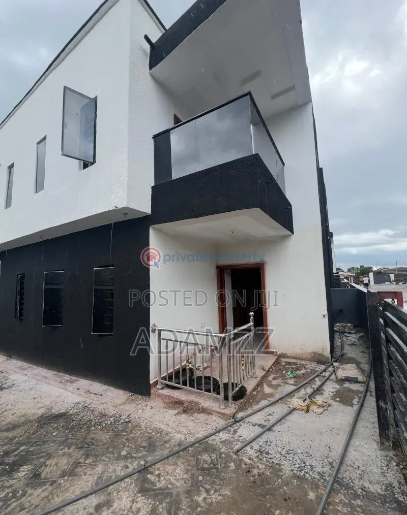 4bdrm Duplex in Damijah, Enugu for sale in Enugu