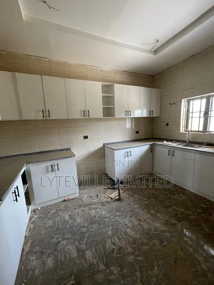 5bdrm Duplex in Jabi for sale in Jabi