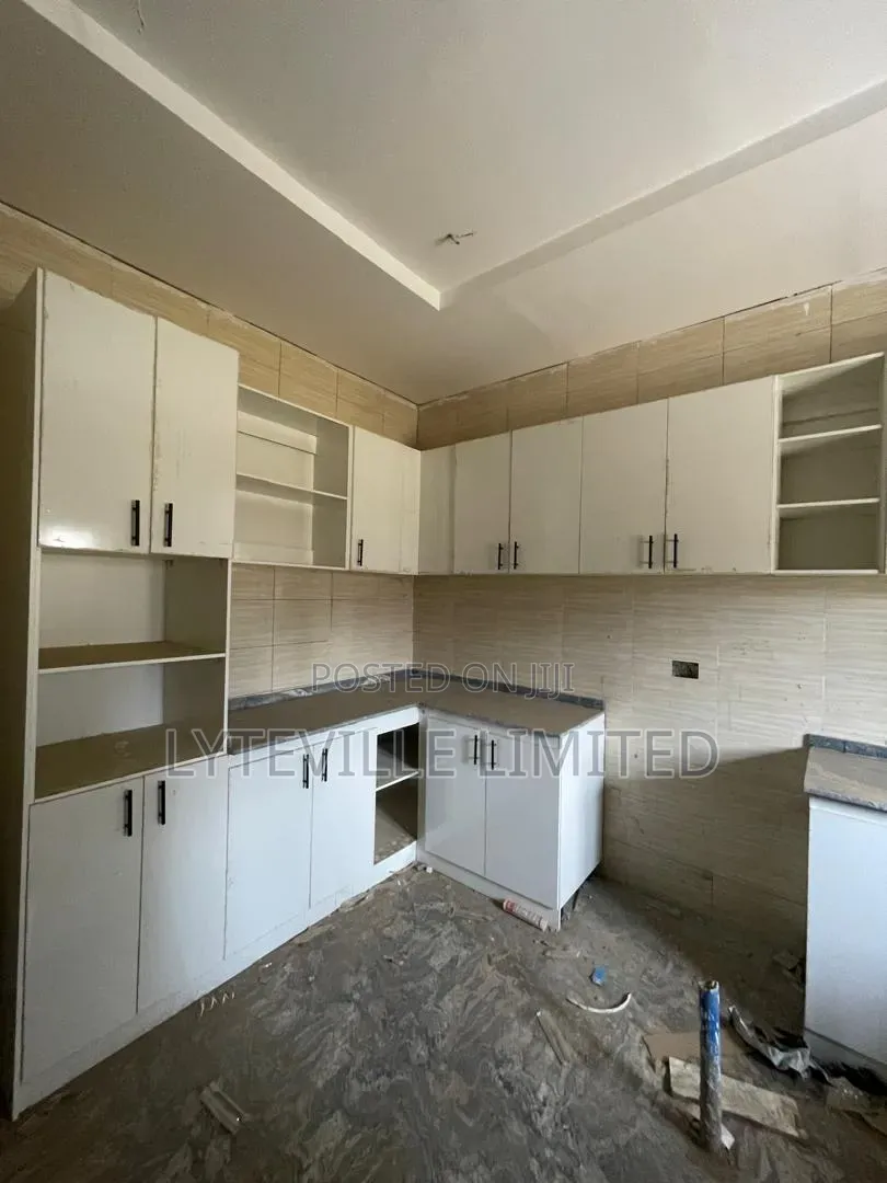 5bdrm Duplex in Jabi for sale in Jabi