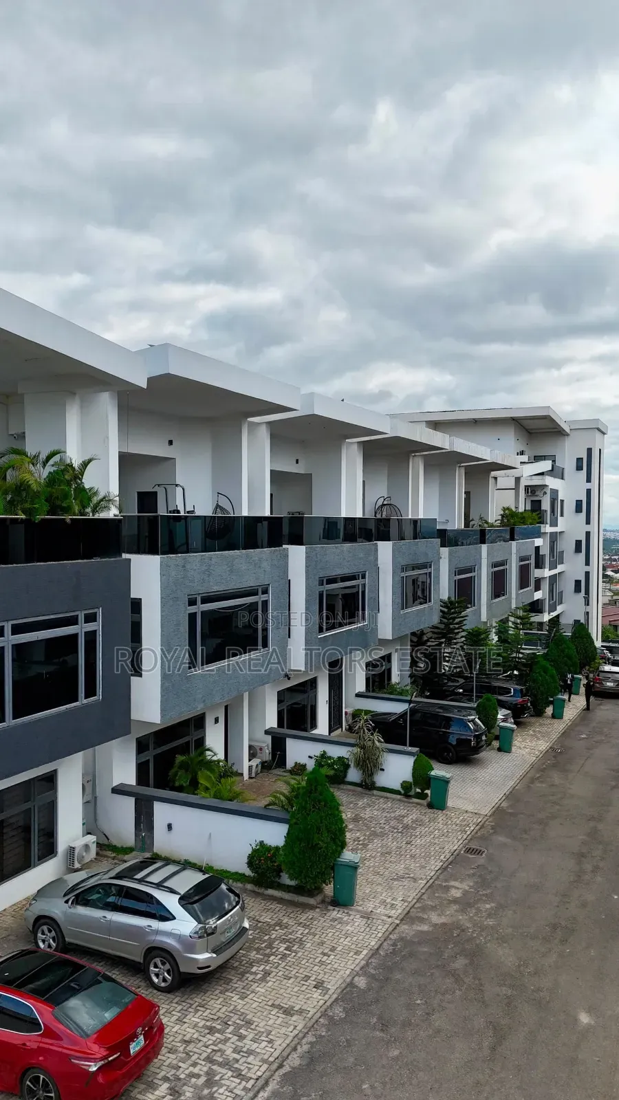 Furnished 5bdrm Townhouse / Terrace in Guzape District for rent in Guzape District