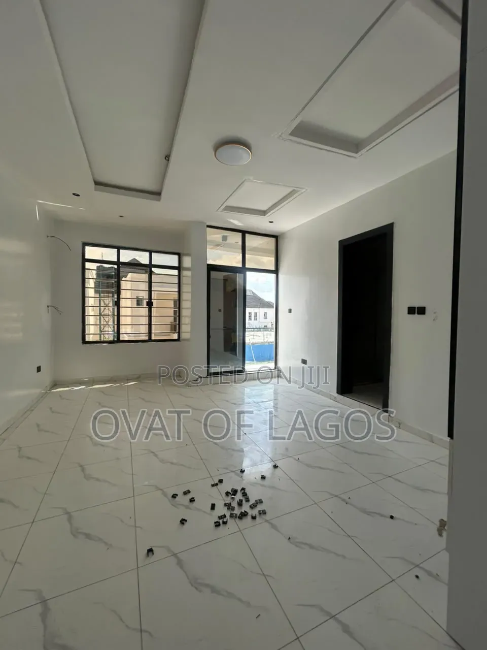 4bdrm Duplex in Ikota for sale in Ikota