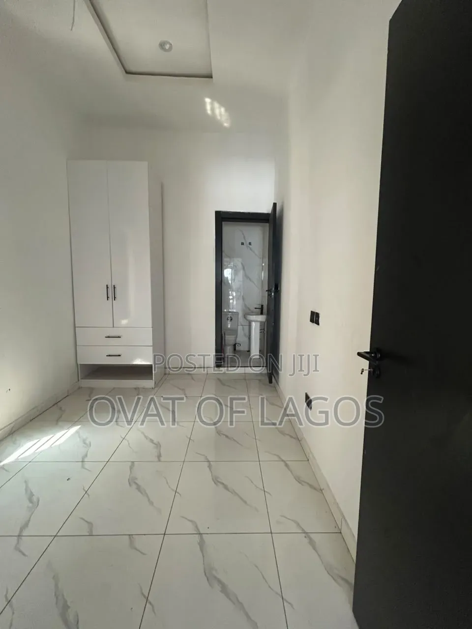 4bdrm Duplex in Ikota for sale in Ikota