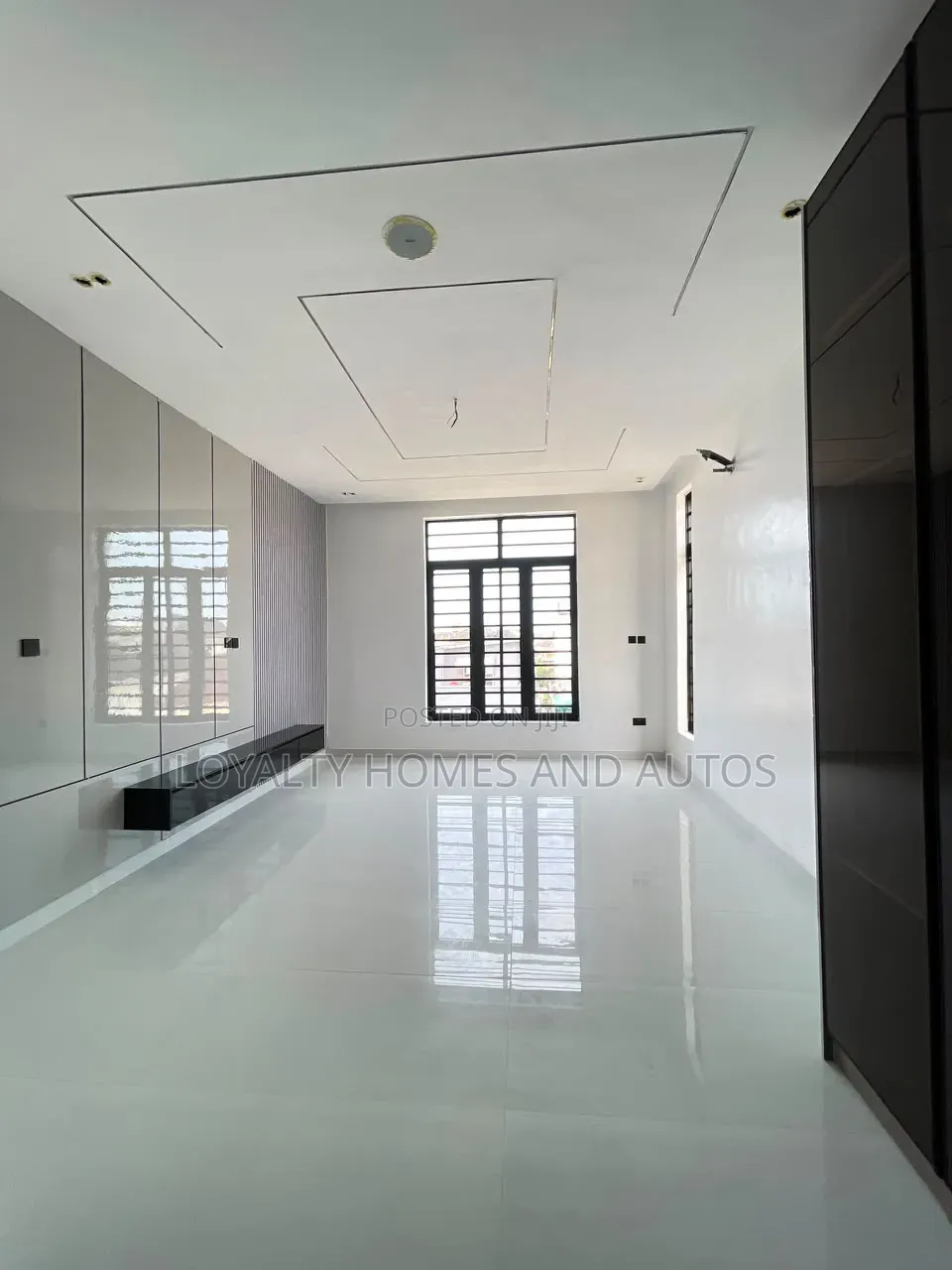 5bdrm Duplex in Berger for sale in Berger