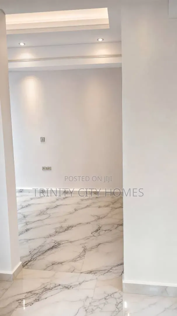 3bdrm Apartment in Akala Express for sale in Akala Express
