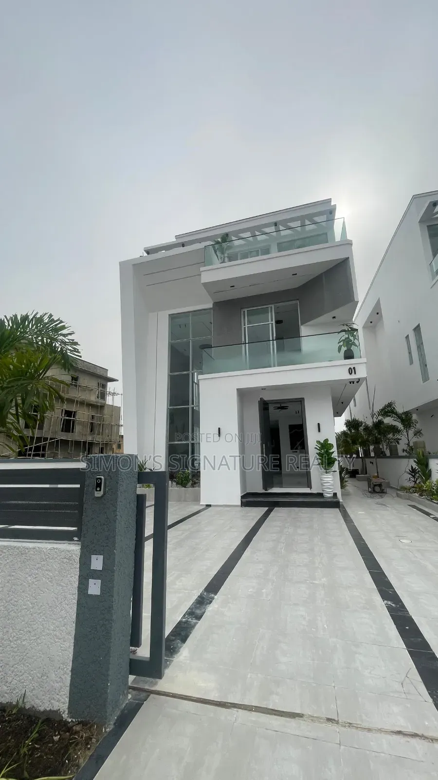 5bdrm Duplex in Pinnock Estate, Osapa london for sale in Osapa london