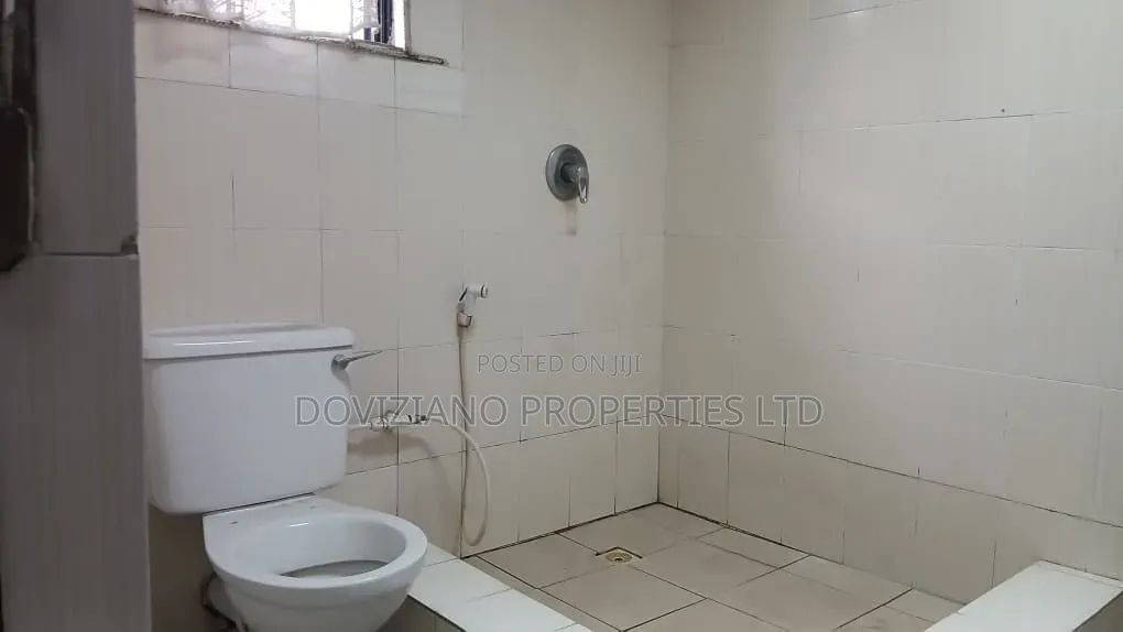 5bdrm Duplex in Lekki Phase 1 for rent in Lekki Phase 1