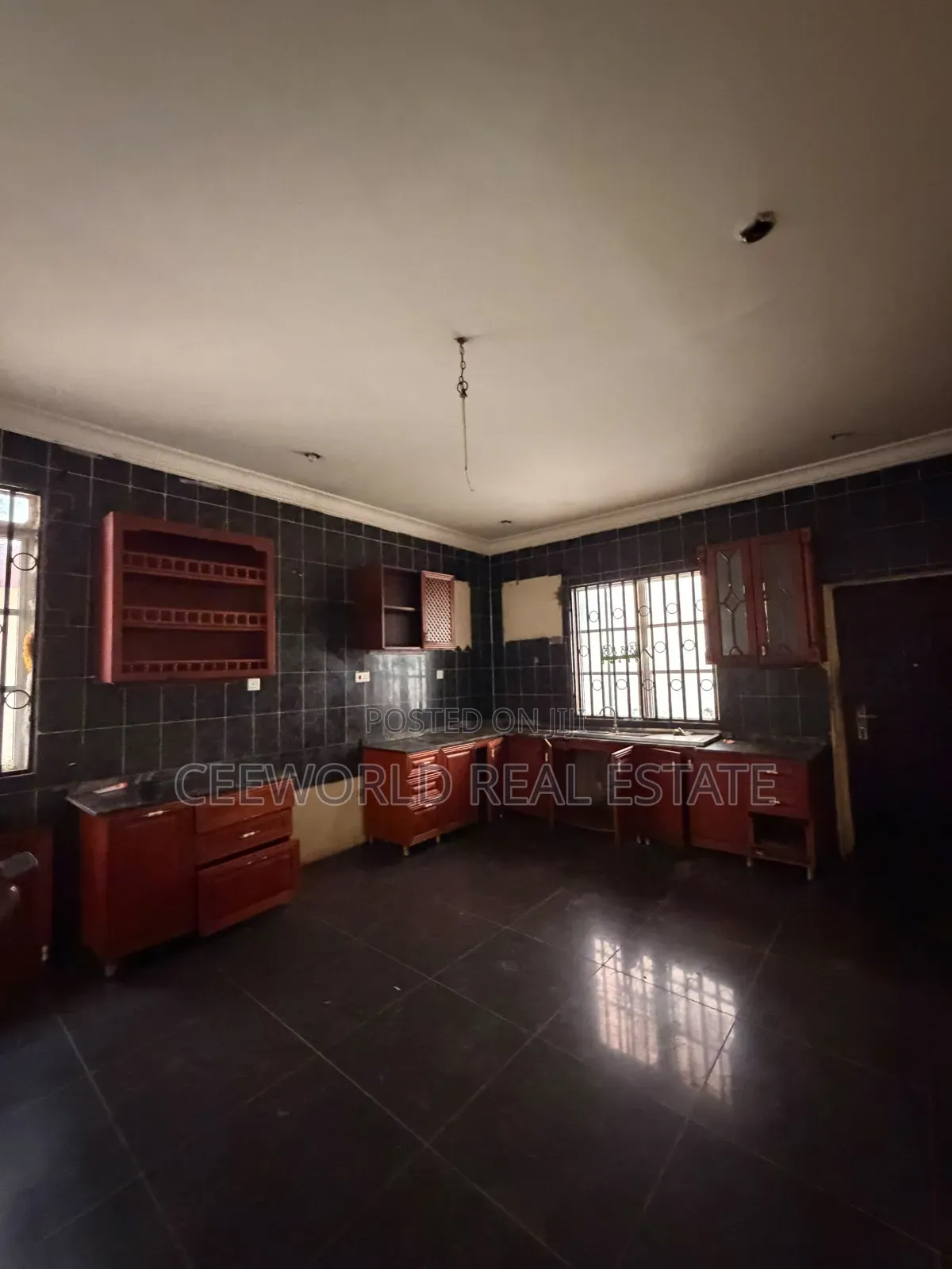 Spacious 5 Bedroom Bungalow Self Compound at Ring Road in Rind Road