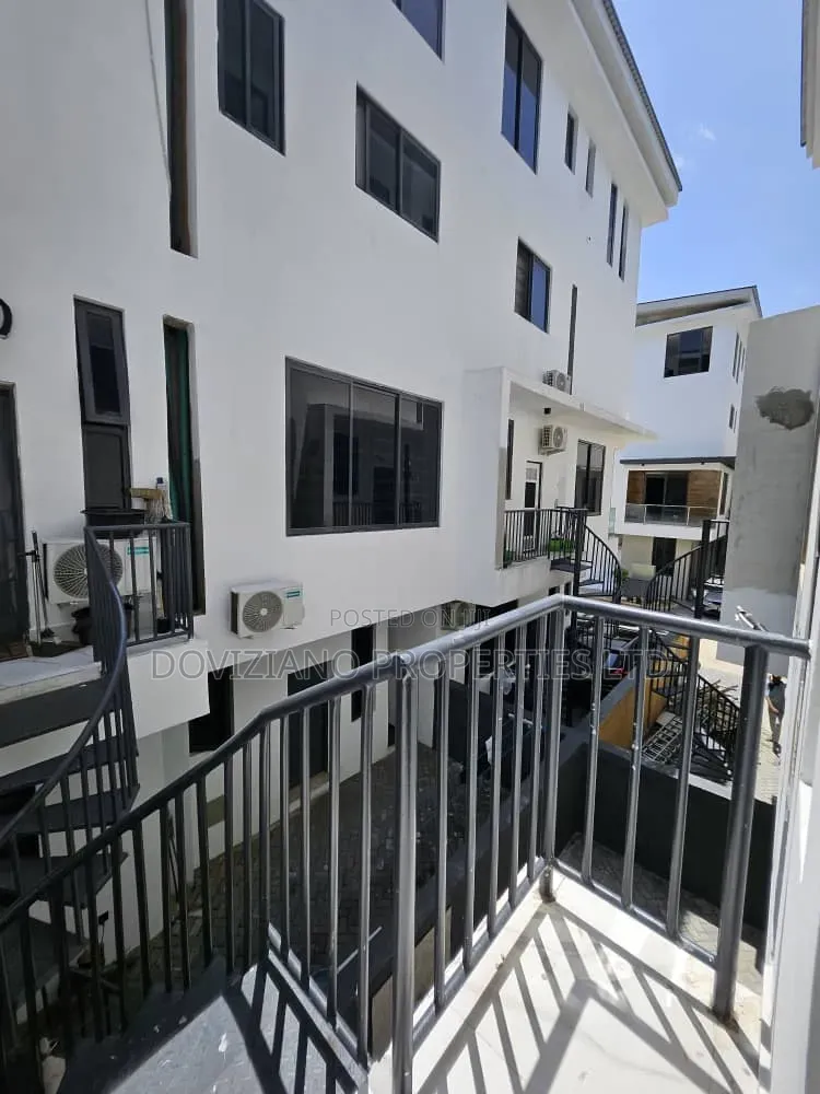 4bdrm Duplex in Old Ikoyi for rent in Old Ikoyi