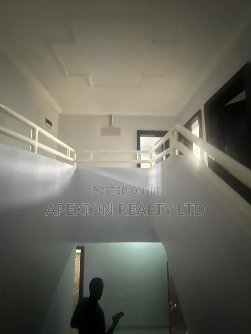 3bdrm Duplex in Apexion Estate, Asokoro for rent in Asokoro