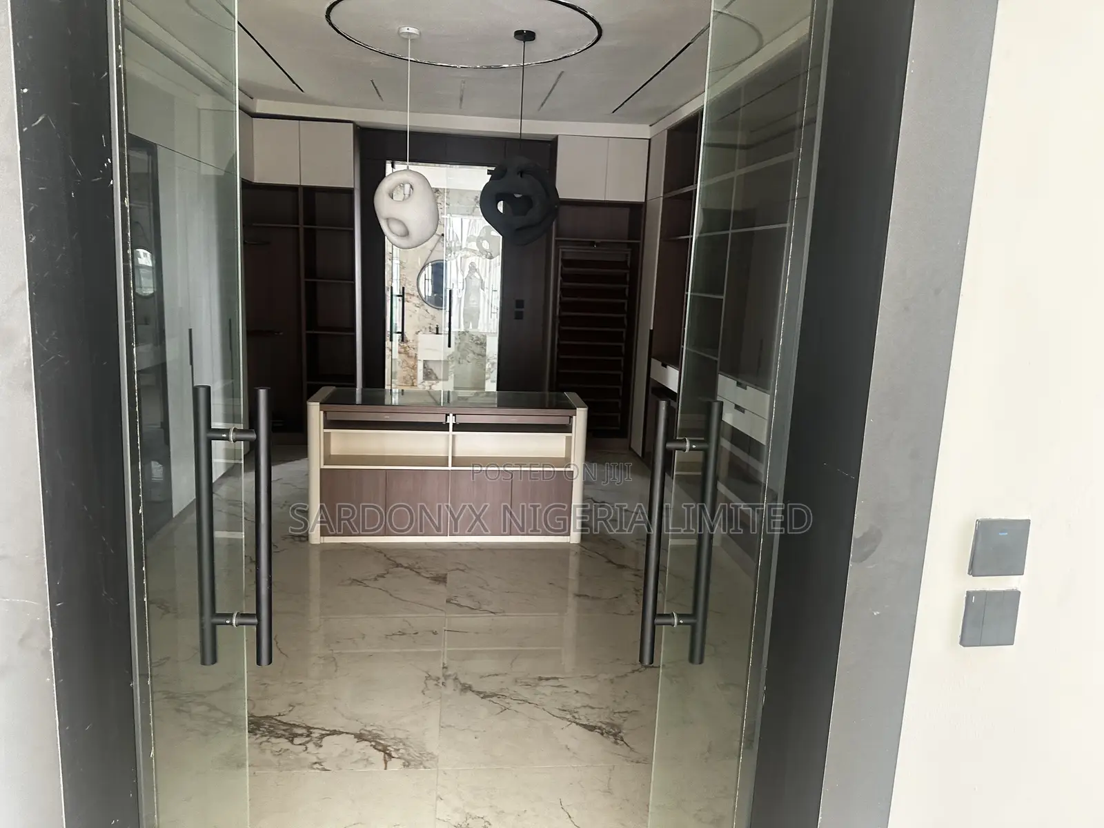 5bdrm Duplex in Lekki Phase 1 for sale in Lekki Phase 1