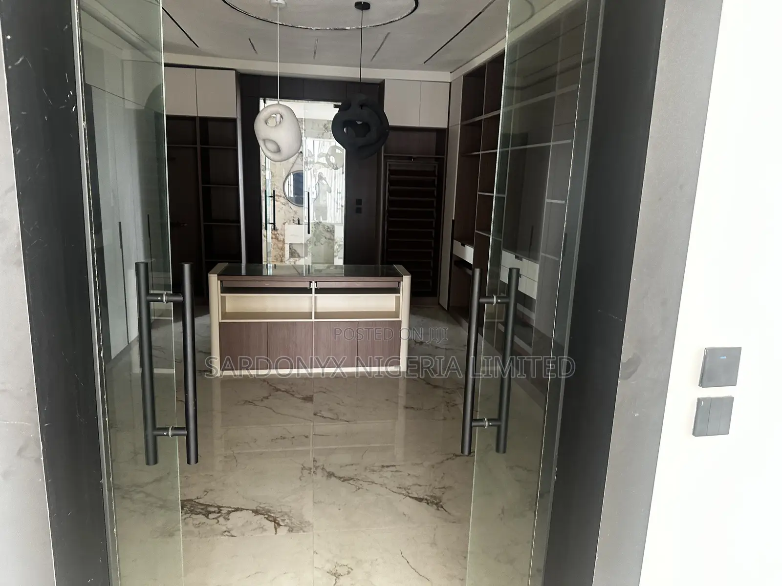 5bdrm Duplex in Lekki Phase 1 for sale in Lekki Phase 1