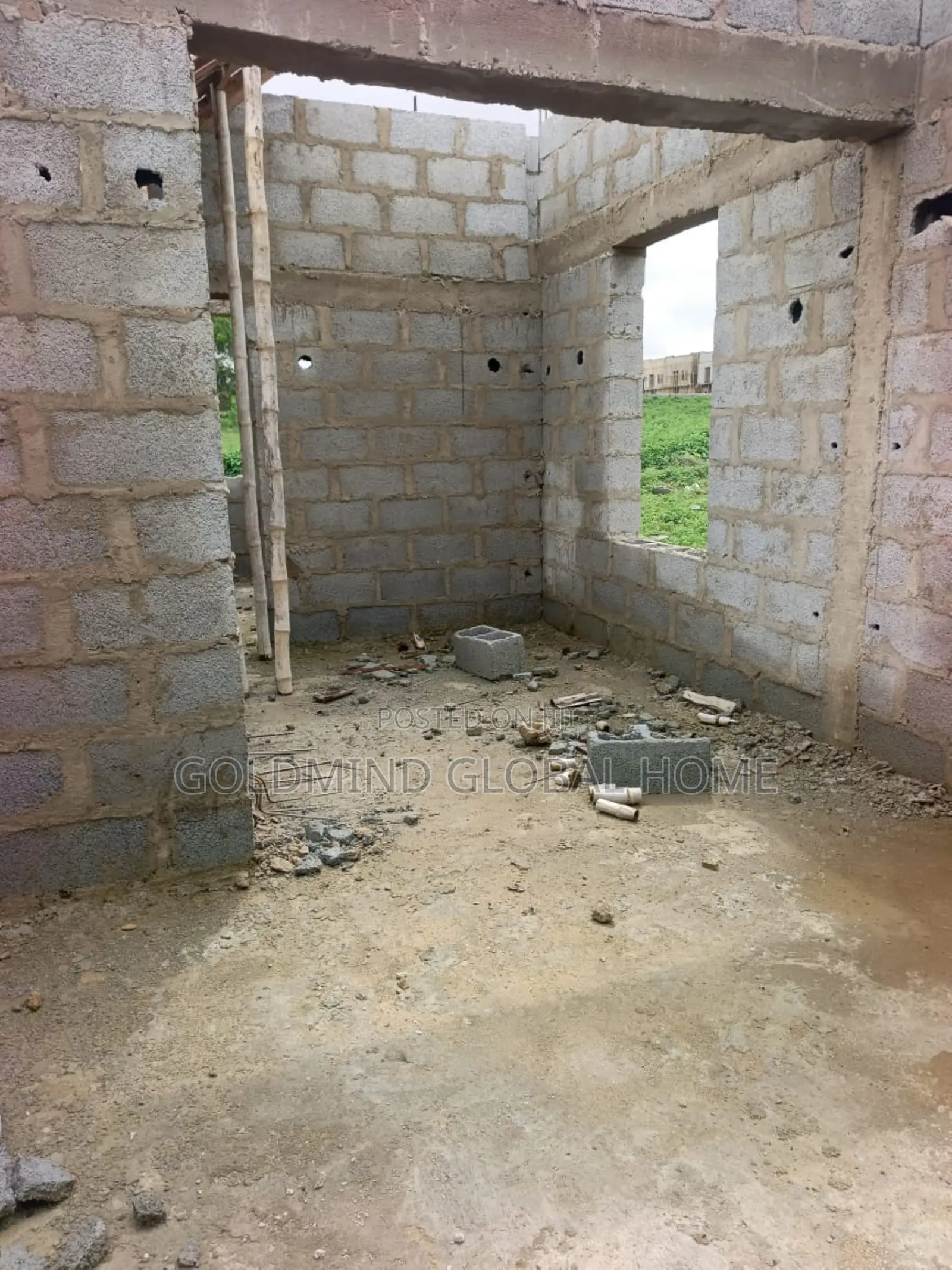4bdrm Bungalow in Lugbe District. for sale in Sabon Lugbe