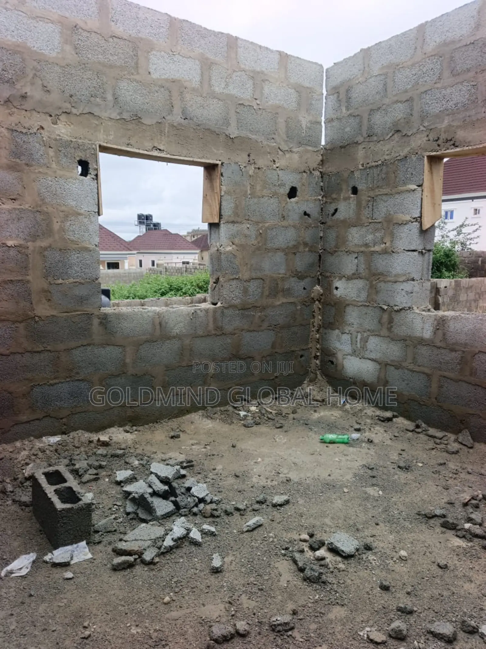4bdrm Bungalow in Lugbe District. for sale in Sabon Lugbe