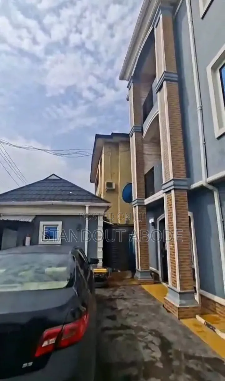 2bdrm Block of Flats in Good Location, Oregun for sale in Oregun