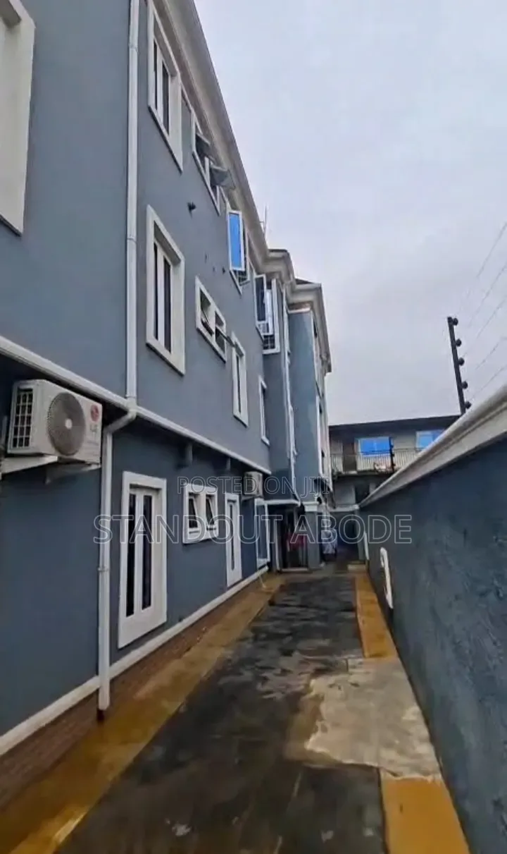 2bdrm Block of Flats in Good Location, Oregun for sale in Oregun