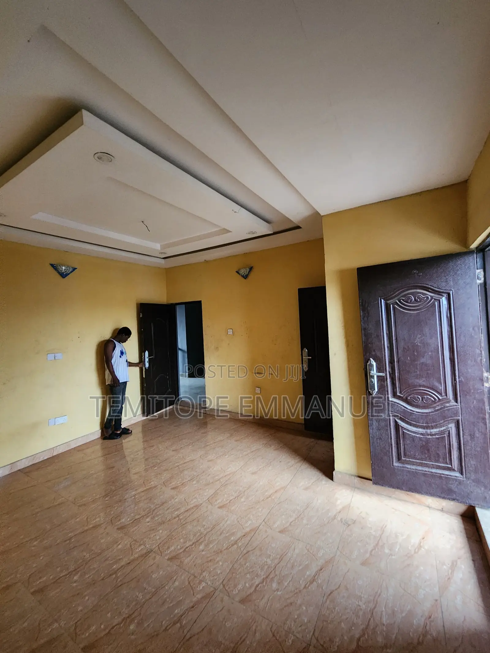 Lovely 1bedroom for Long Lease Good for Commercial Residential in Cement