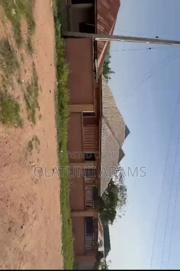 6bdrm Block of Flats in School Area Oke, Osogbo for sale in Osogbo