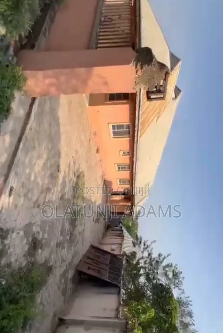 6bdrm Block of Flats in School Area Oke, Osogbo for sale in Osogbo