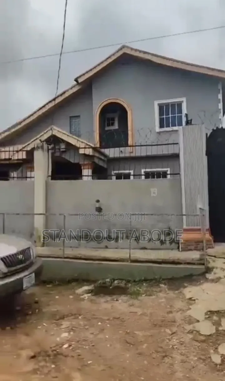 3bdrm Duplex in Olorunfemi Estate, Igando / Ikotun/Igando for sale in Igando / Ikotun/Igando