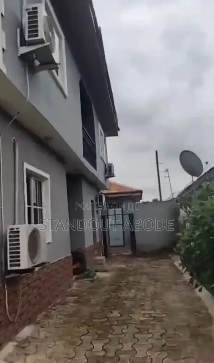 3bdrm Duplex in Olorunfemi Estate, Igando / Ikotun/Igando for sale in Igando / Ikotun/Igando