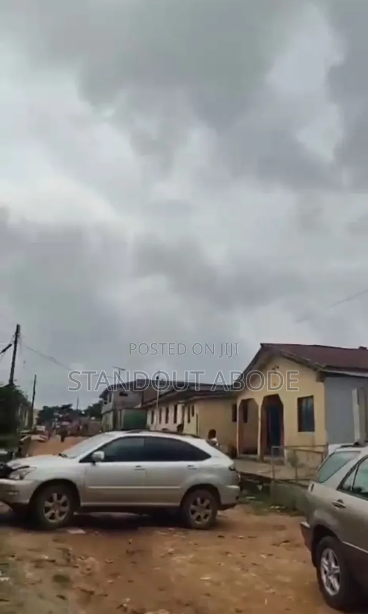 3bdrm Duplex in Olorunfemi Estate, Igando / Ikotun/Igando for sale in Igando / Ikotun/Igando