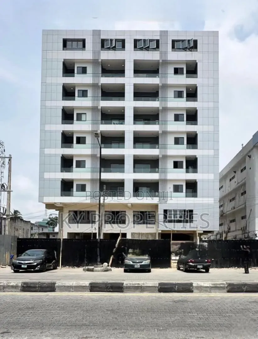 2bdrm Apartment in V.I, Saka Tinubu for sale in Saka Tinubu