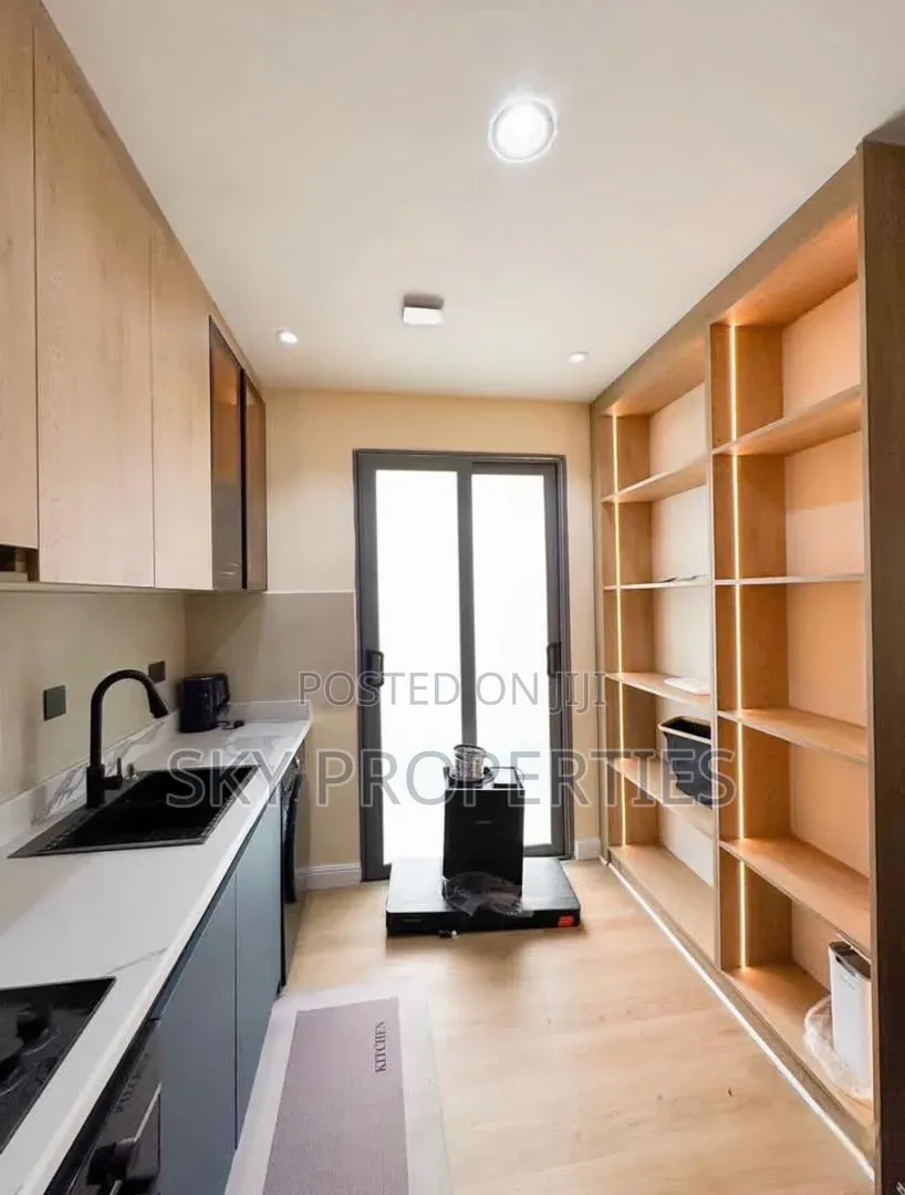 2bdrm Apartment in V.I, Saka Tinubu for sale in Saka Tinubu