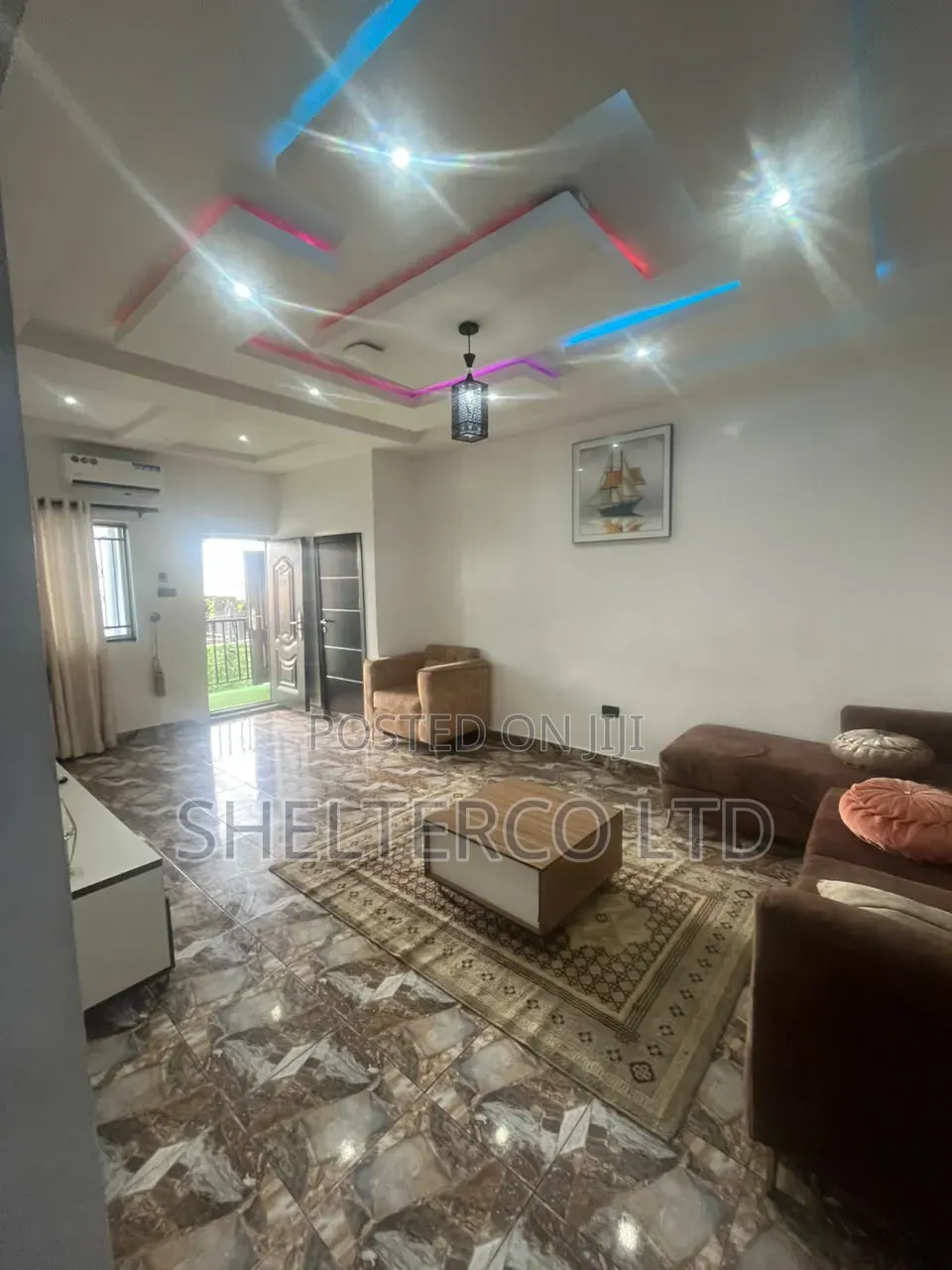 Hotel for Sell in Ajayi Road