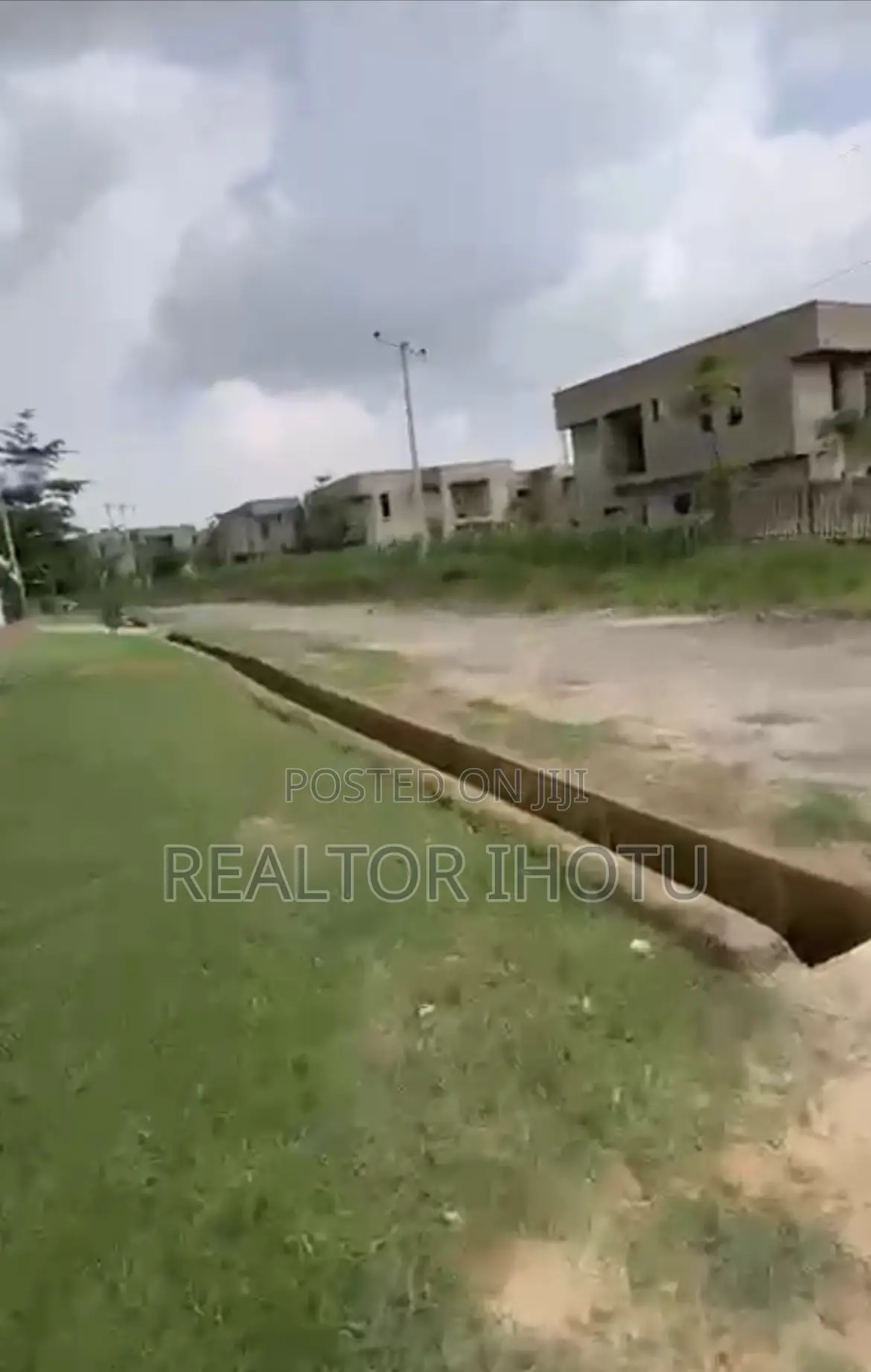 7000sqm, Residential, C of O, Tarred Road in Dakibiyu