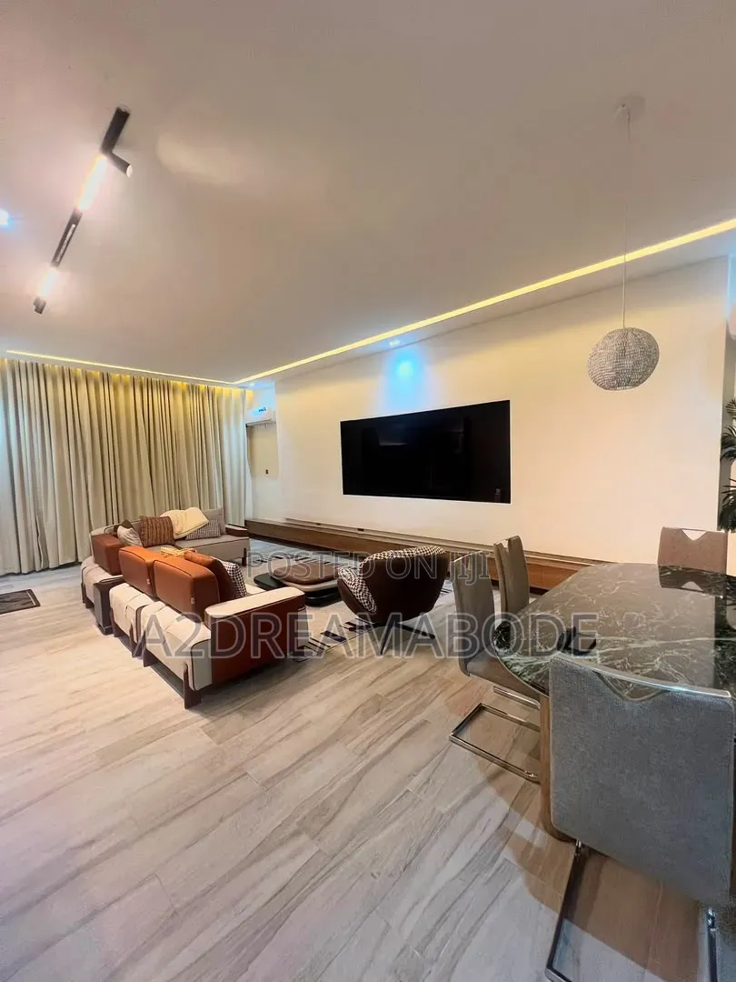 Furnished 3bdrm Apartment in Ikoyi, Bourdillon for sale in Bourdillon
