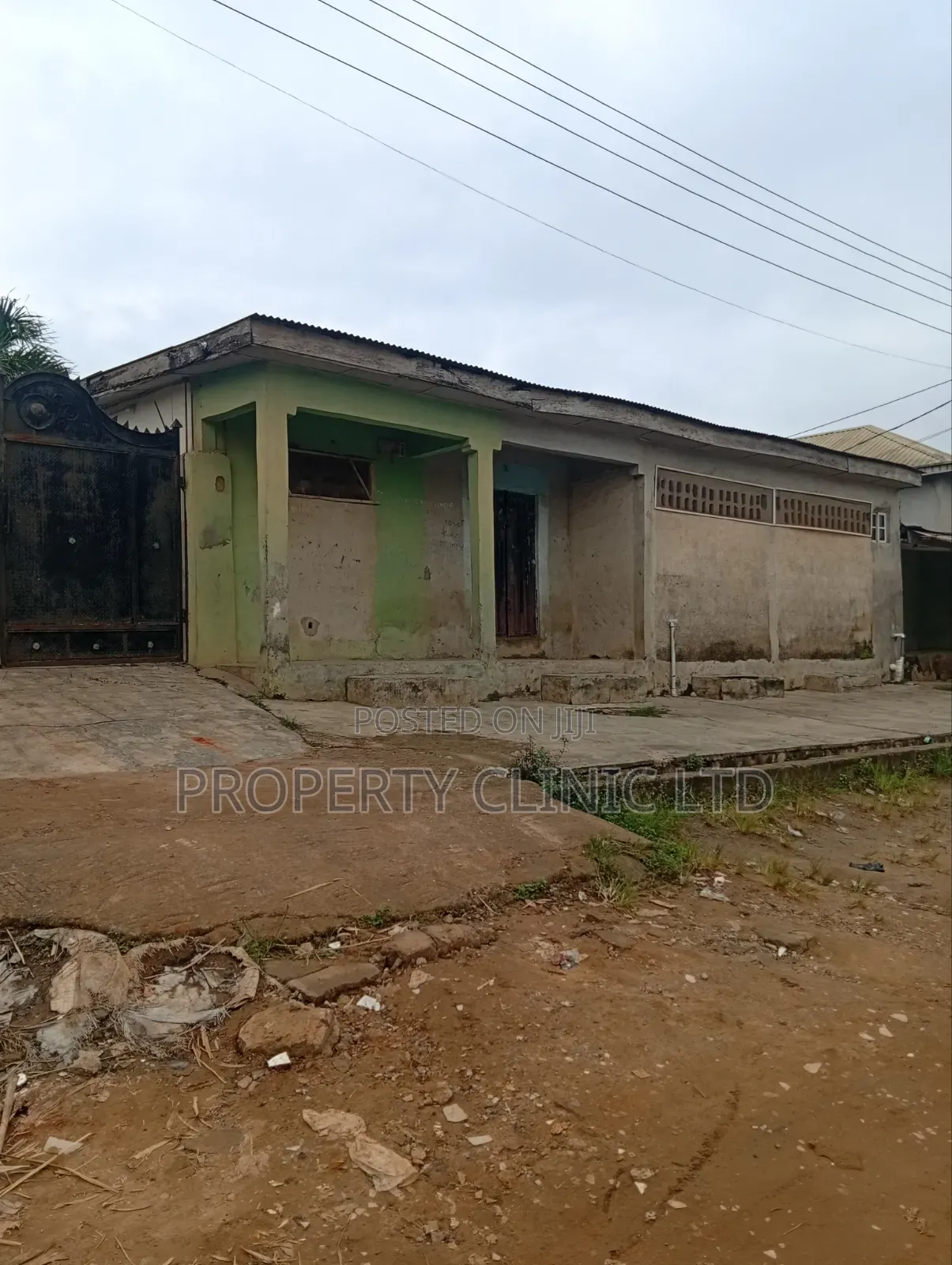 6bdrm Bungalow in Magda, Onigbagbo, Obafemi-Owode for sale in Obafemi-Owode