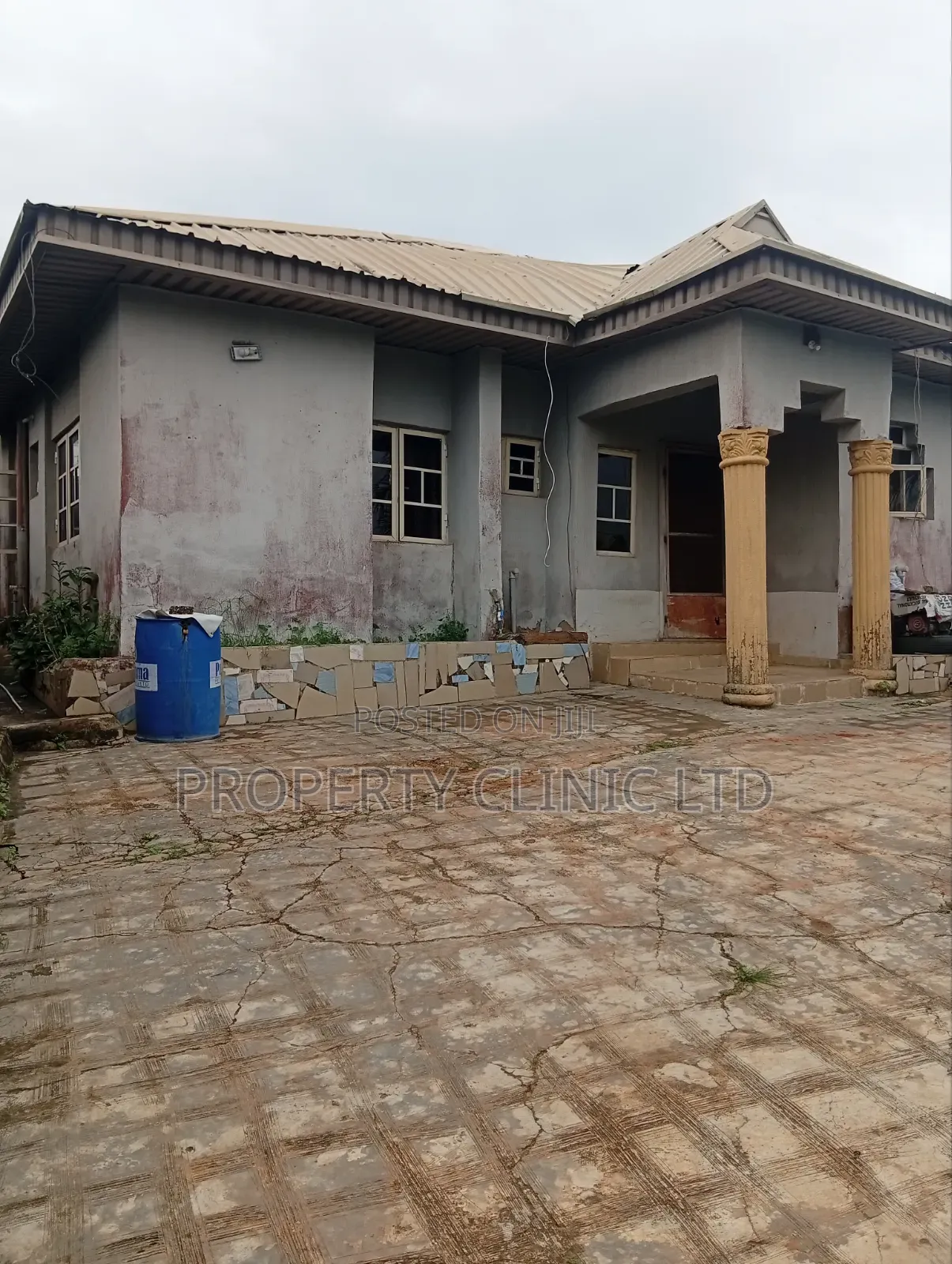6bdrm Bungalow in Magda, Onigbagbo, Obafemi-Owode for sale in Obafemi-Owode